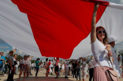 Белорусское МВД хочет включить бело-красный флаг в перечень нацистской символики