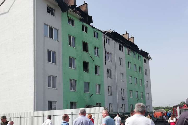 Вибух із пожежею під Києвом: постраждали близько 100 людей