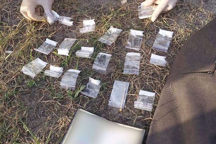 У Києві патрульні виявили напакований наркотиками Smart (фото)