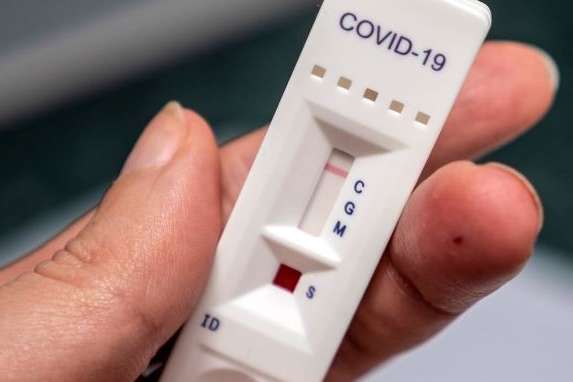  Уряд запровадив обов’язковий тест на коронавірус прибулим з чотирьох країн