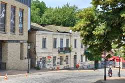 В історичному будинку на Андріївському узвозі обвалився дах (фото)