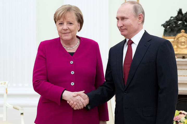 Меркель призвала ЕС к прямому диалогу с Путиным