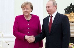 Меркель призвала ЕС к прямому диалогу с Путиным