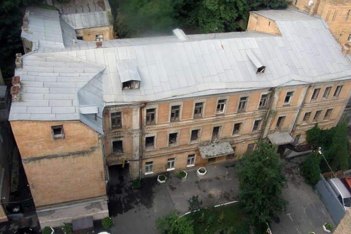 Київрада дозволила забудовнику Табачника знести історичний особняк