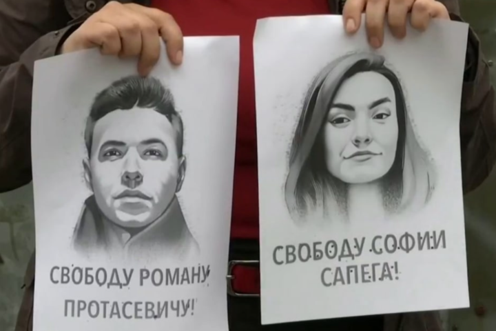 ЗМІ: затриманих у Мінську Протасевича і Сапегу перевели під домашній арешт