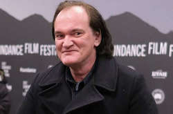 Квентин Тарантино оставил автограф на ноге случайной прохожей