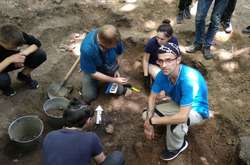 На Кармалюковій горі, що під Кам’янцем, знайдено сліди злочину часів давньої Русі (фото)