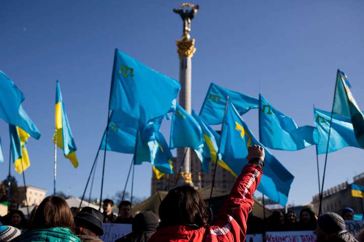 США у День кримськотатарського прапора закликали Росію припинити окупацію Криму