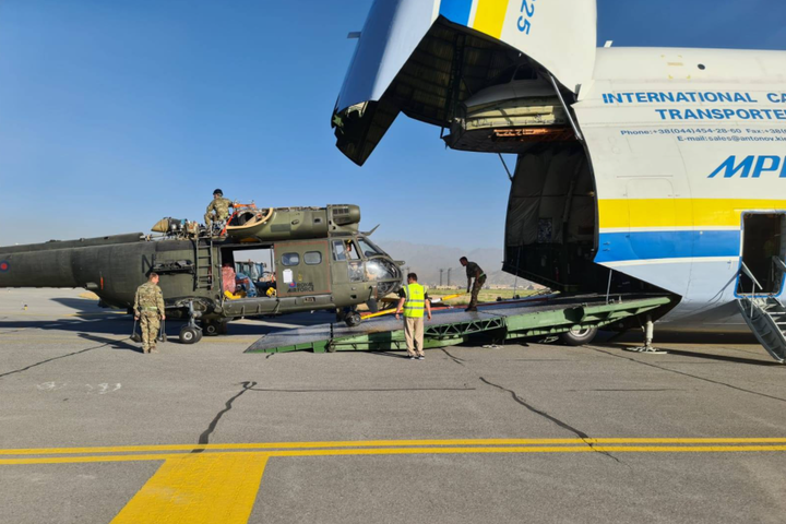 «Мрія» доставила з Кабула три вертольоти Puma військово-повітряних сил Великобританії