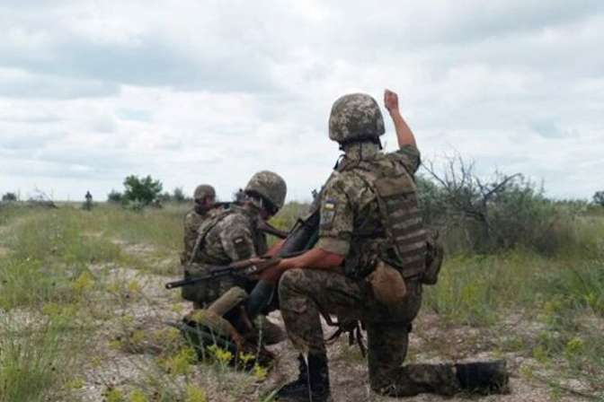 Сутки на Донбассе: российские наемники стреляют  по украинским позициям, есть раненый