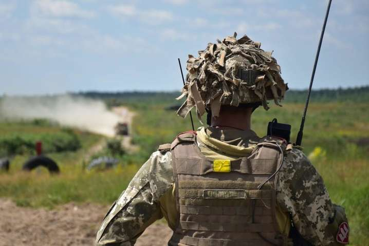Сутки на Донбассе: боевики дважды срывали «тишину», ранен украинский боец