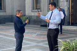 «Слуги народу» Тищенко та Куницький побилися в їдальні Ради