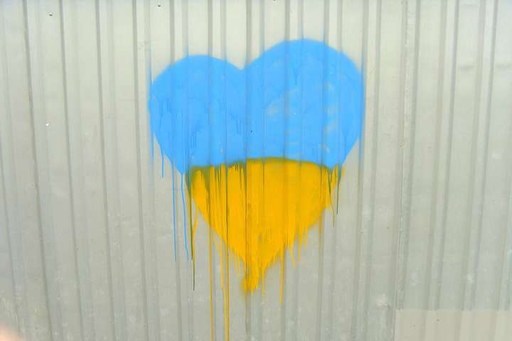 В окупованому Донецьку все частіше з'являються українські графіті (фото)