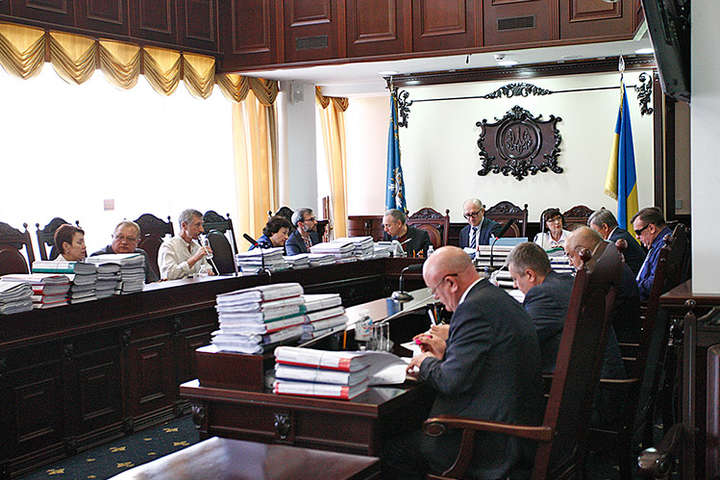 Верховна Рада відновила роботу Вищої кваліфікаційної комісії суддів