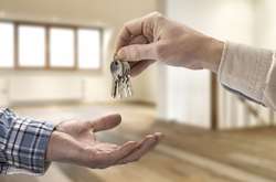 За тиждень помешкань стали бронювати на 13% більше, а від початку літа – на 22%