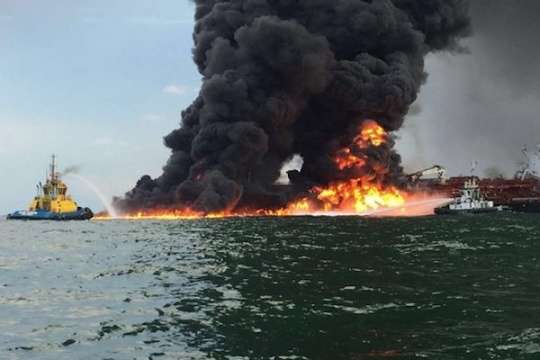 У Мексиканській затоці під водою горить нафтовий трубопровід