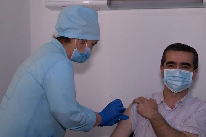 У Таджикистані запроваджена обов’язкова вакцинація від Covid-19