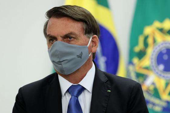Суд санкціював розслідування проти президента Бразилії у справі щодо закупівлі вакцин