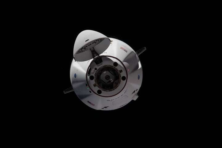 NASA перенесло дату повернення корабля Dragon на Землю