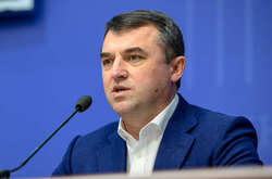 Наливайченко наголосив, що як мінімум три трейдера напряму пов’язані з найближчим оточенням керівника НКРЕКП Валерія Тарасюка