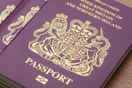 Пандемія опустила цінність британського паспорта до рівня Узбекистану