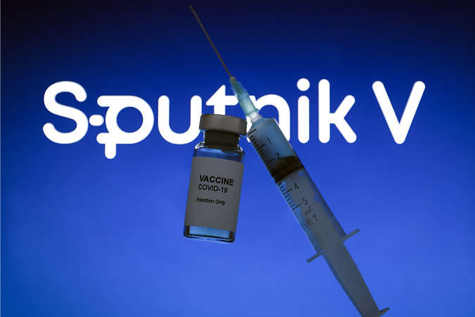 Скажіть «ні» цим вакцинам. МЗС Франції закликає відмовитися від препаратів з Росії та Китаю