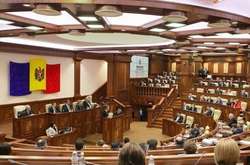 Шанси потрапити до парламенту Молдови мають чотири партії