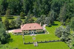 У США за $4,2 млн продають будинок письменника Марка Твена (фото)