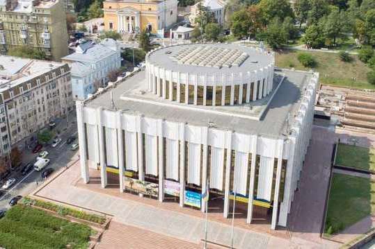 Український дім планують реконструювати за 42 млн грн