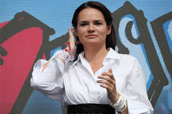 Білоруська опозиція на чолі з Тихановською отримала легальний статус у Литві