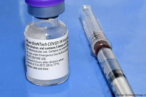 Pfizer розробляє вакцину проти Covid-19 штаму «Дельта»