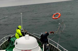 Під час Sea Breeze врятували парашутиста, якого віднесло у відкрите море