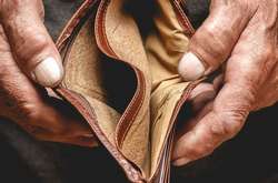 Скільки в Україні бідних людей: думка економіста