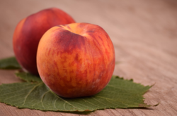 Ученые назвали фрукт, который защищает от рака и продлевает молодость