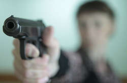 Під Житомиром військовий вистрілив дитині в спину