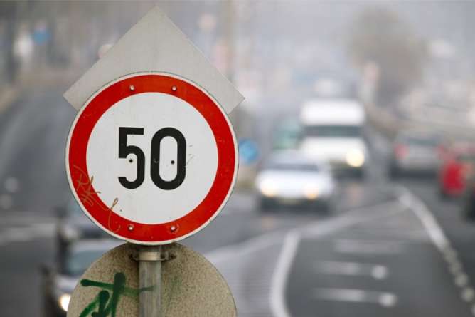 В Україні змінюють дорожні знаки. Що треба знати водіям