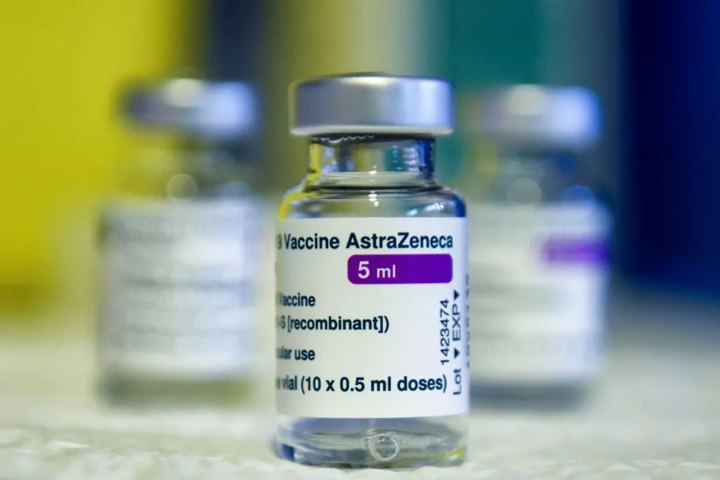 Япония передаст другим странам 11 млн доз вакцины AstraZeneca
