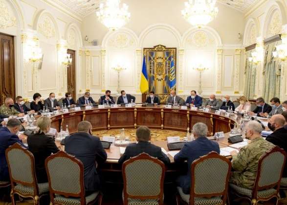 Виїзне засідання скасовано. РНБО збереться у Києві