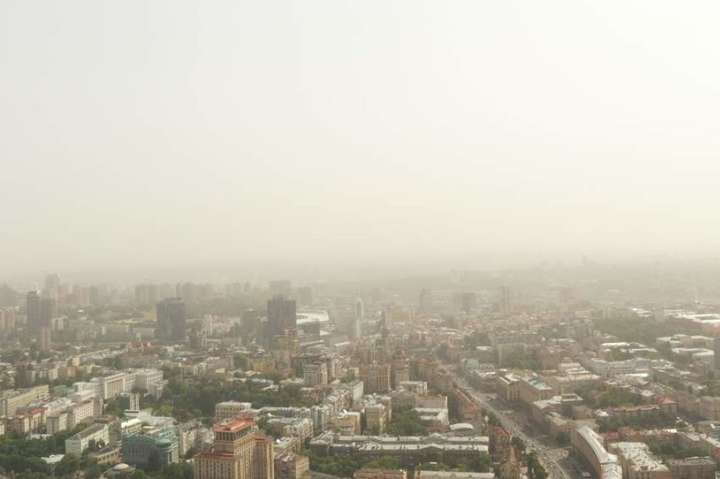 В Україну сунеться хмара пилу з Сахари (фото)
