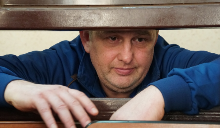 Арестованный в оккупированном Крыму журналист Есипенко потерял сознание по дороге в СИЗО