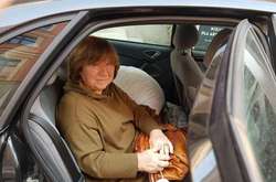 Алексієвич мала зустрітися у Вроцлаві з лауреаткою Нобелівської премії Ольгою Токарчук