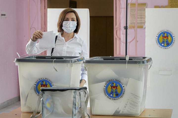 Стало відомо, як проголосували громадяни Молдови на дільницях, відкритих в Україні