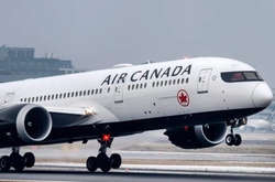 У літаках Air Canada з’явилася опція перегляду фільмів українською мовою