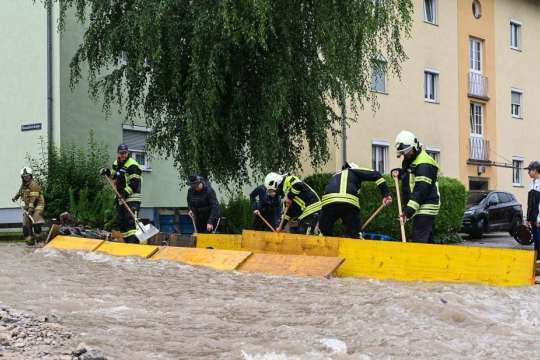 Потопи у Європі. Австрія пішла під воду (фото)