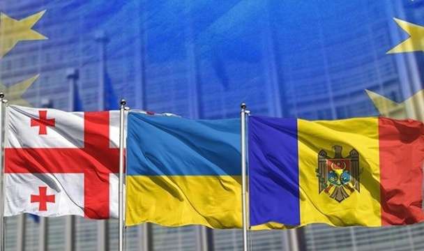 Ще один крок до ЄС. Україна, Грузія та Молдова підписали Батумську декларацію 
