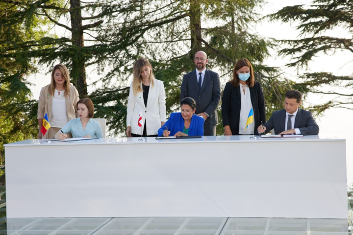 Еще один шаг к ЕС. Украина, Грузия и Молдова подписали Батумскую декларацию