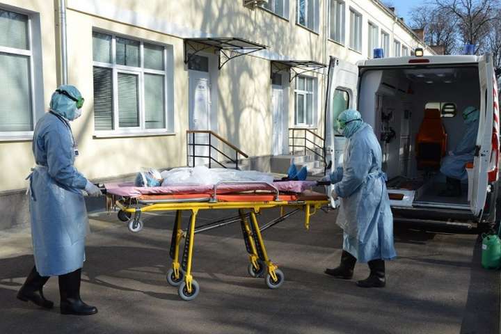 Оперативні дані. Понад пів тисячі українців потрапили до лікарні з Covid-19