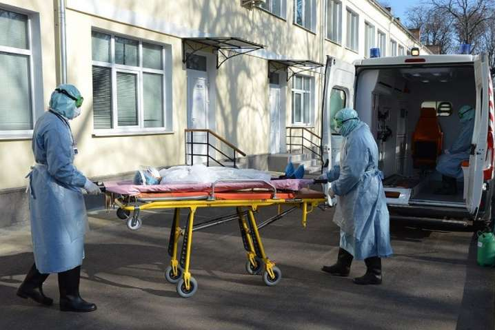Оперативные данные. Более полтысячи украинцев попали в больницу с Covid-19