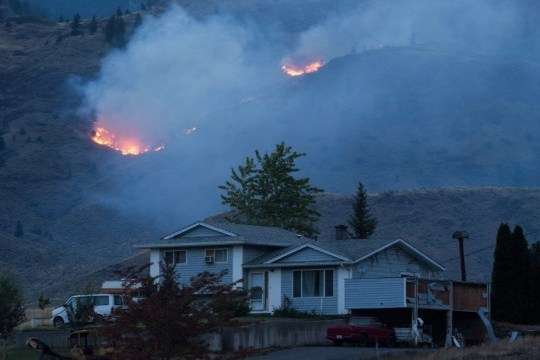 Лісові пожежі у Канаді. До подолання катастрофи долучиться армія