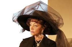 Спикер Разумков трогательно поздравил свою звездную маму (фото)